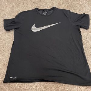 New dry fit t shirt never wore